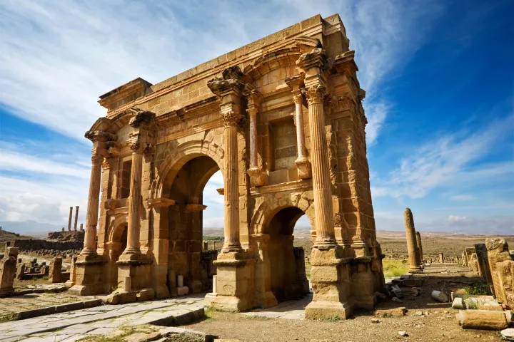 Timgad Trajans Arch Decumanus in Algeria
