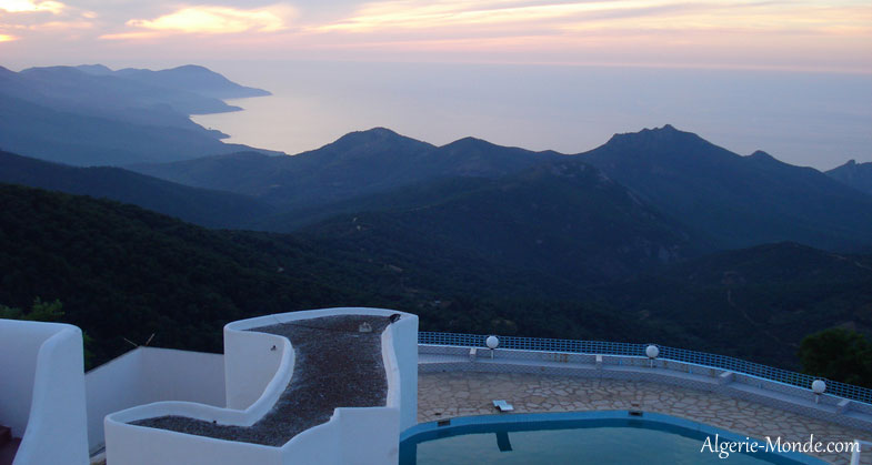 Hôtel El Mountezah à Seraïdi, Annaba