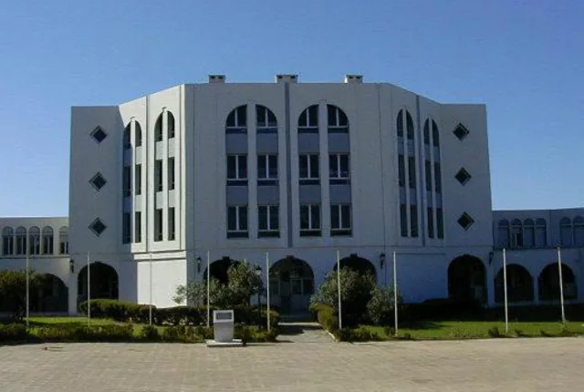 Ecole superieure banque bouzareah alger in Algiers, Algeria