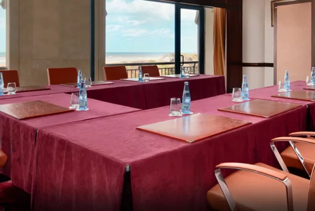 Salle de reunion hotel hilton alger in Algiers, Algeria