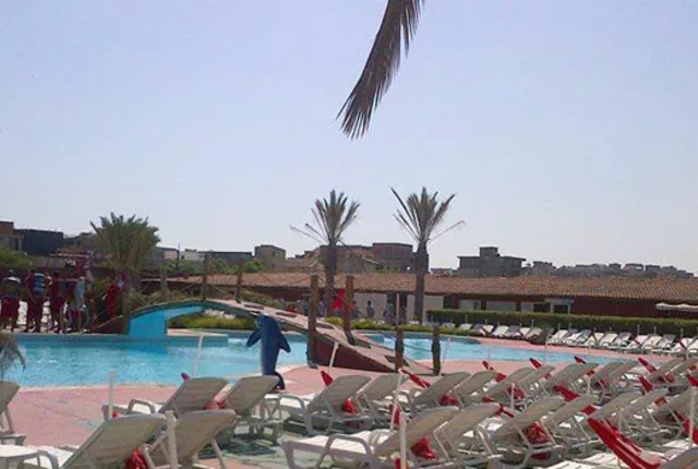 Piscine parc aquatique kiffan club bordj el kiffan alger in Algiers, Algeria