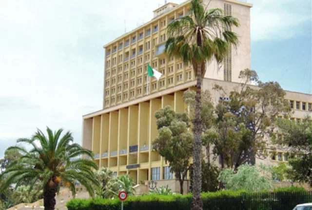 Siege wilaya oran 2 in Oran, Algeria