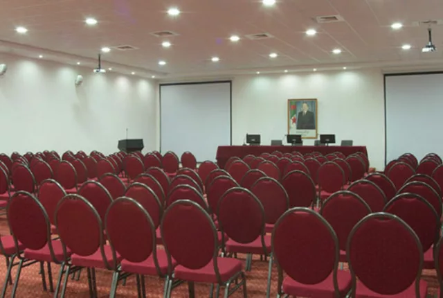 Salle des conferences hotel eden phoenix oran in Oran, Algeria