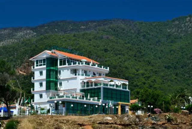 Hotel chenoua tipaza 2 in Tipaza, Algeria