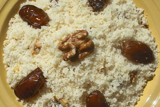 Mesfouf constantinois aux dattes et noix in Constantine, Algeria